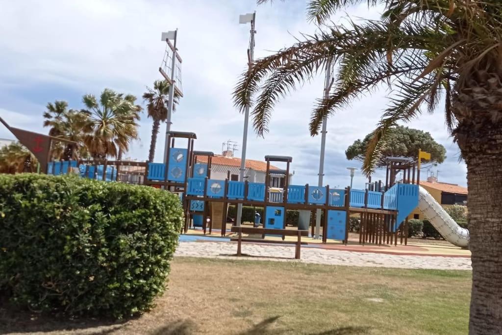 Appartement A 5Mn De La Mer Et Du Village De Noel - Draps Et Serviettes Non Fournis Ле-Баркарес Екстер'єр фото
