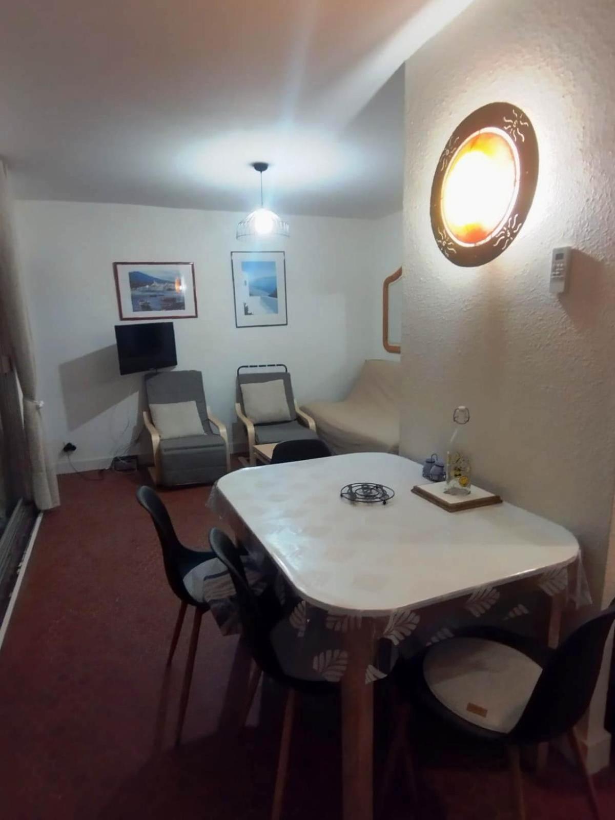 Appartement A 5Mn De La Mer Et Du Village De Noel - Draps Et Serviettes Non Fournis Ле-Баркарес Екстер'єр фото
